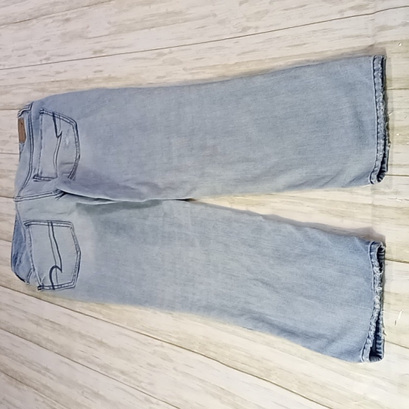 American Eagle Outfitters Tom Girl Distressed Patched Lite Blue Jeans Size 4 - Picture 11 of 16